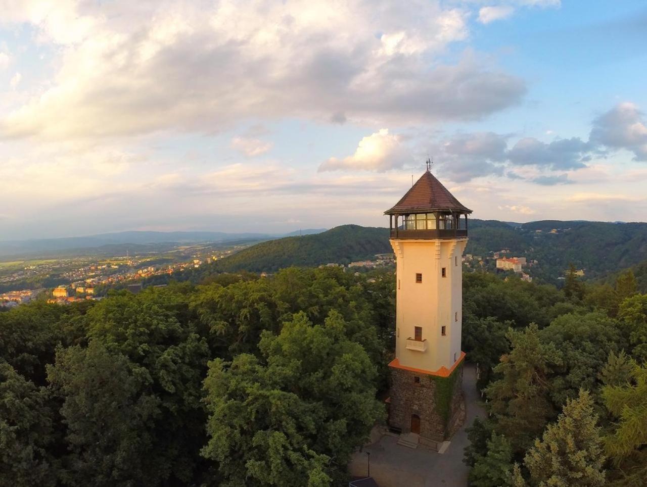Rezidence Makart Lägenhet Karlsbad Exteriör bild